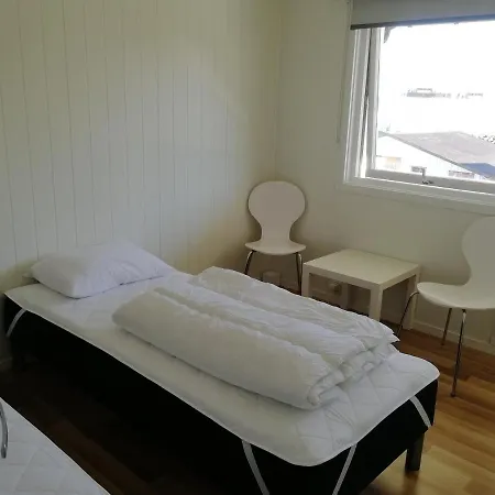 Lofoten بيت ضيافة